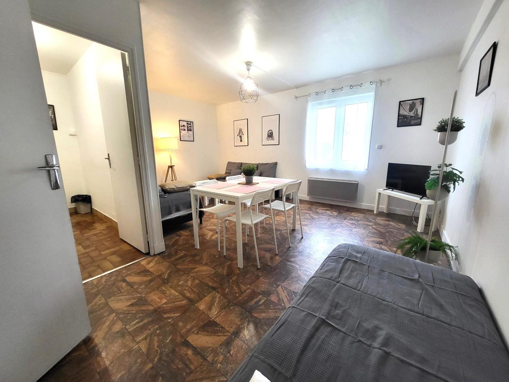 St-Quentin-En-Yvelines Plusieurs Appartements Avec Parking Трап Экстерьер фото