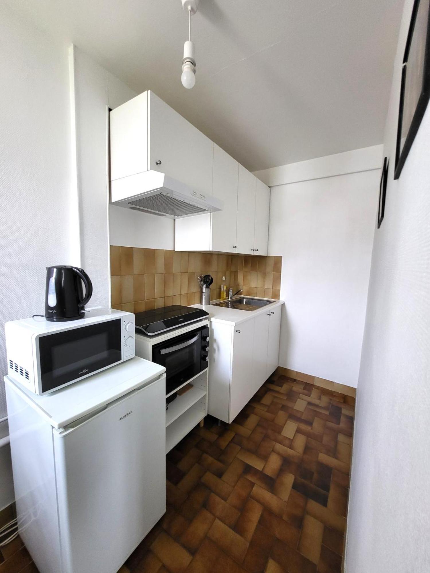 St-Quentin-En-Yvelines Plusieurs Appartements Avec Parking Трап Экстерьер фото