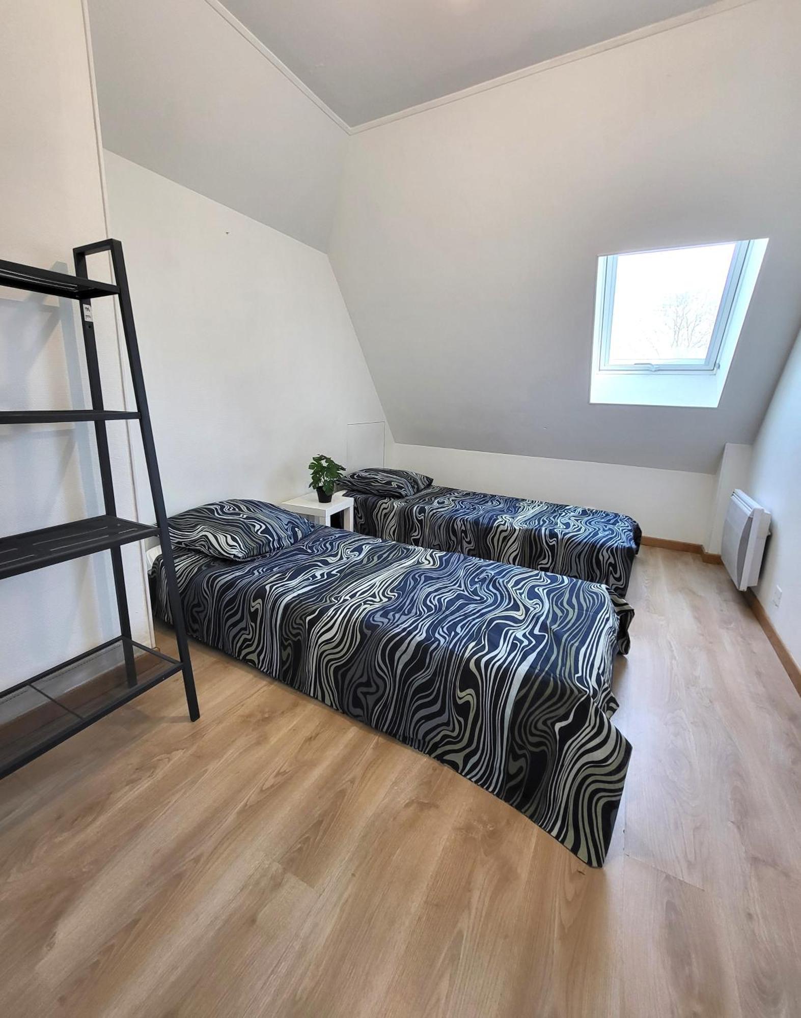 St-Quentin-En-Yvelines Plusieurs Appartements Avec Parking Трап Экстерьер фото