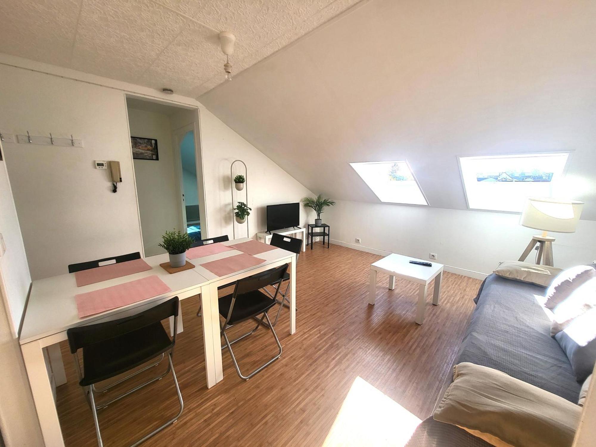 St-Quentin-En-Yvelines Plusieurs Appartements Avec Parking Трап Номер фото