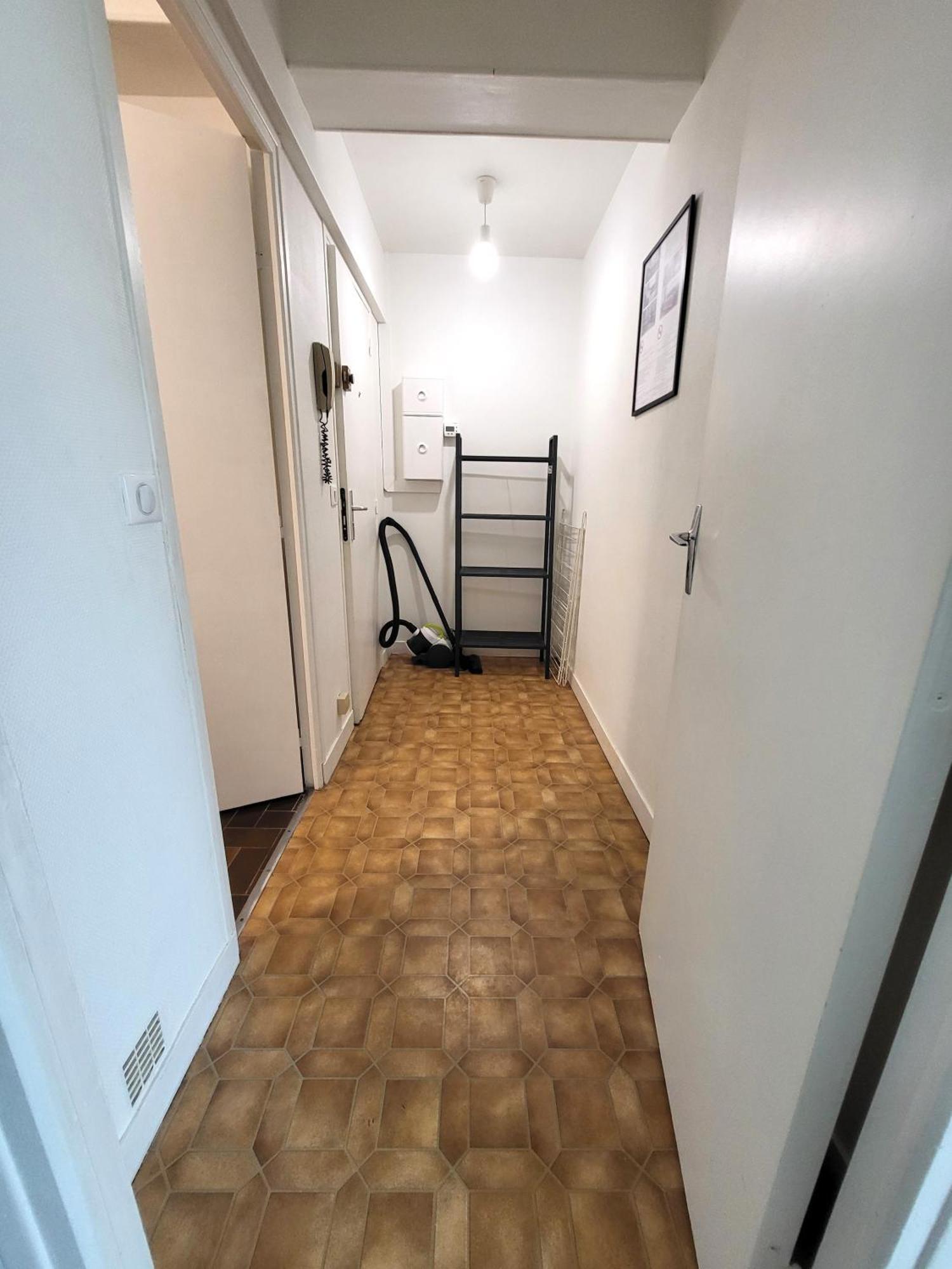 St-Quentin-En-Yvelines Plusieurs Appartements Avec Parking Трап Экстерьер фото