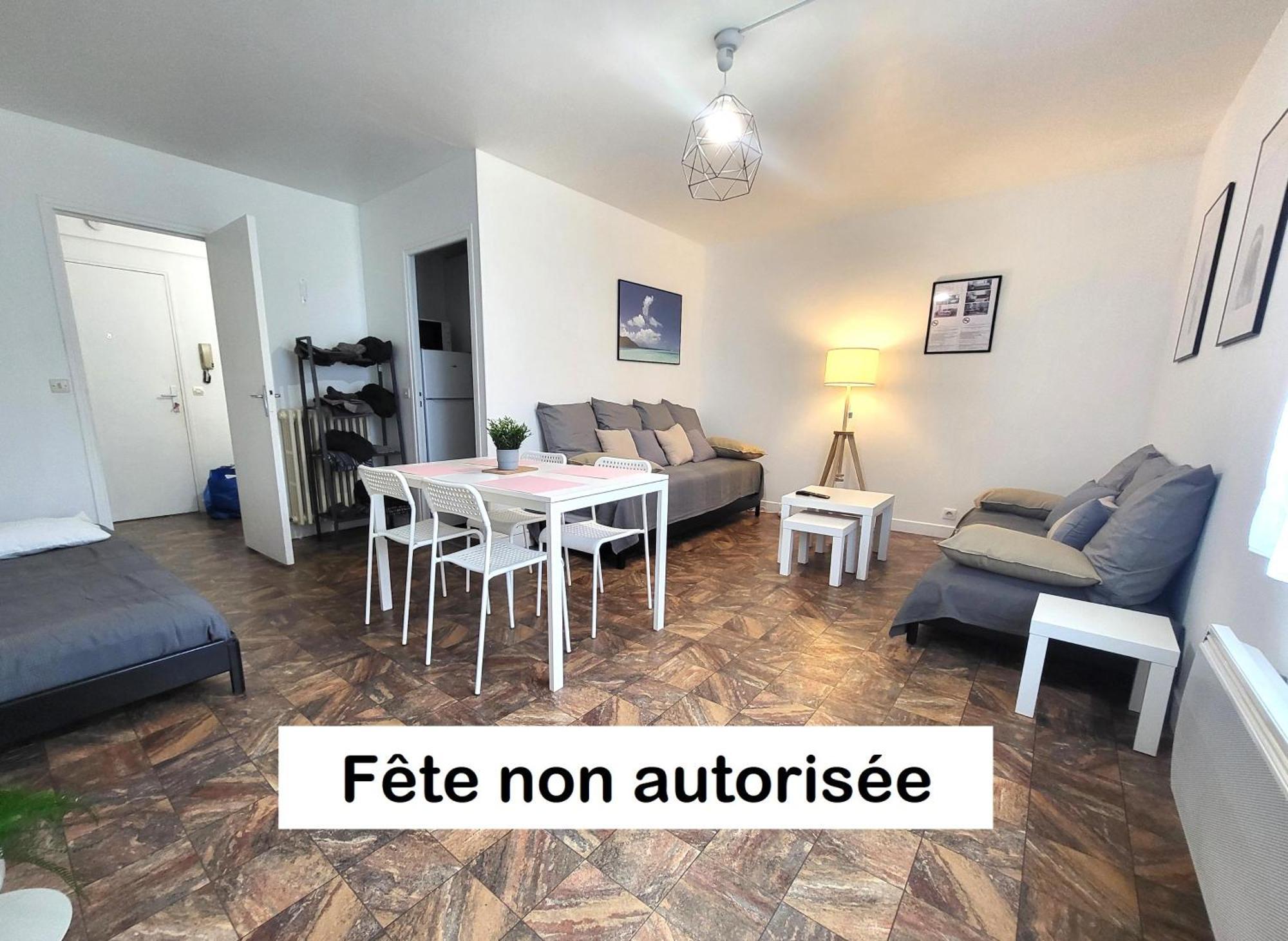 St-Quentin-En-Yvelines Plusieurs Appartements Avec Parking Трап Номер фото