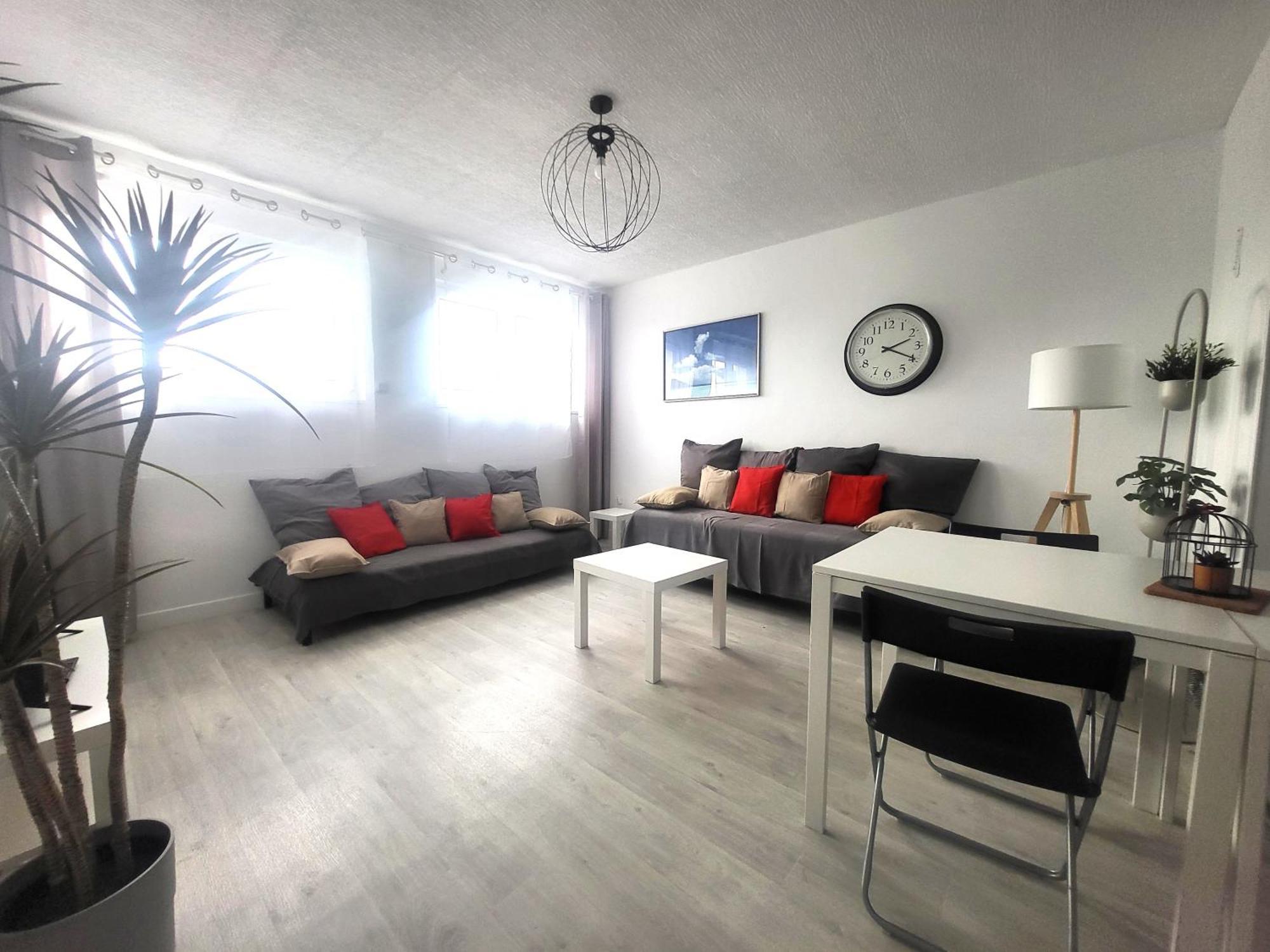 St-Quentin-En-Yvelines Plusieurs Appartements Avec Parking Трап Номер фото
